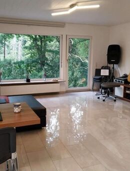 Einladendes Einfamilienhaus mit Einliegerwohnung - ideal für Familie und Gäste! - Reichenberg (Rheinland-Pfalz)