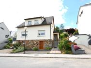 Familienhaus mit großem Sonnengarten und Garage - bis Koblenz nur 15 Minuten! - Kadenbach