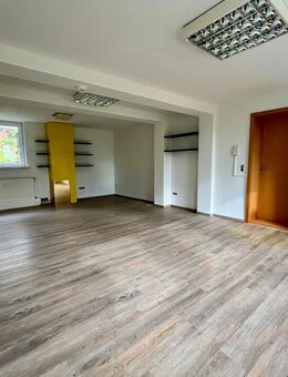 Große 1,5 Zimmer Erdgeschosswohnung in Bahnhofsnähe in Rödental! - Rödental