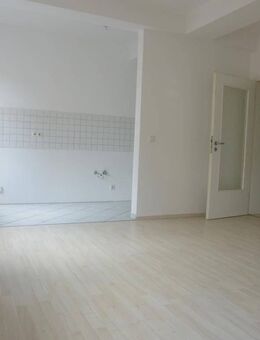 Modern geschnittene Wohnung mit offener Küche - Greiz