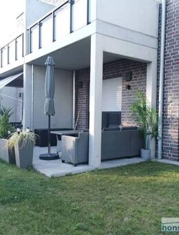 Zeven - exklusive und barrierefreie, neuwertige 2-Zimmerwohnungen mit Carport zum 01.12.25 - Zeven