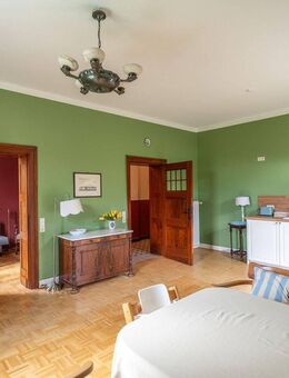 Möblierte Wohnung mit kleinem Garten im historischen Forsthaus Elisenhof bei Koblenz - Koblenz