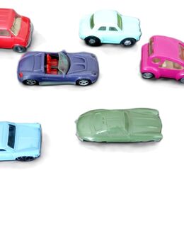 9 verschiedene Ü - Ei Autos / Fahrzeuge - Essen
