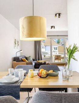 Lage, Lage, Lage - Renovierte ETW mit Balkon und Fahrstuhl in unmittelbarer Nähe zum Meer - Bad Zwischenahn
