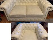 Chesterfield 2er Sofa + Sessel abzugeben - München Schwabing-Freimann