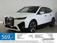 BMW iX xDr40 Sportpaket ACC Laser H&K AHK Widescreen - Paderborn