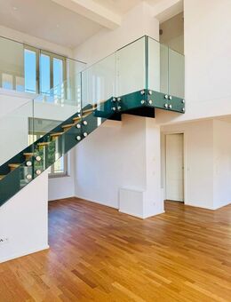 WOHN T RAUM - STILVOLLE MAISONETTEWOHNUNG MIT GALERIE DIREKT AM STRAND - Binz (Ostseebad)