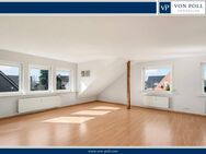 Große Dachgeschosswohnung mit Balkon und kleinem Garten in gepflegtem Zweifamilienhaus - Fockbek