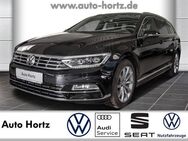 VW Passat Variant Highline 1.5 TSI DSG! R-Line, AHK, active, Business, Navi Leder - Duisburg