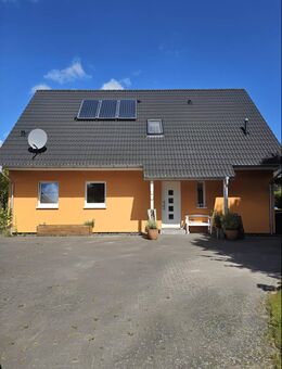 Wohlfühloase: Modernes Einfamilienhaus mit Einliegerwohnung, Garten und viel Platz im Grünen! - Lehe (Schleswig-Holstein)