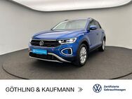 VW T-Roc, 1.5 TSI Life Digital ZVF, Jahr 2024 - Eschborn