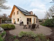 **Luxuriöses Einfamilienhaus mit Pool in ruhiger Lage bei Rostock** - Kröpelin