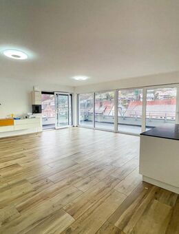 Lichtdurchflutetes Penthouse mit großer Dachterrasse und TG-Stellplatz - Bad Wildbad