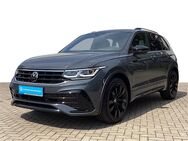 VW Tiguan, 1.5 TSI R-Line BlackStyle Dig, Jahr 2022 - Hannover