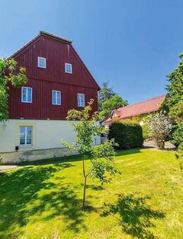 Denkmalgeschütztes Wohnhaus mit Garagen, NG und Carport - Mügeln