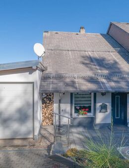 Romantische Doppelhaushälfte mit sonnigem Garten - Schönwald (Schwarzwald)