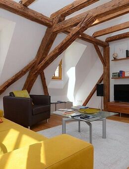 Charmant möbliertes Haus im Altort von Ochsenfurt mit PKW-Stellplatz - Ochsenfurt