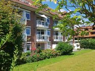 Zwei nebeneinanderliegende Wohnungen mit Schwimmbad in ruhiger Wohnlage - Lübeck