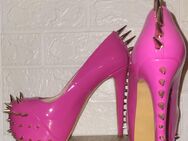 Stiletto High Heels - Essen