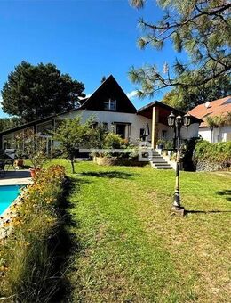 Haus mit Pool im Grünen - Stahnsdorf