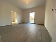 Schöne tapezierte 2 Zimmer Wohnung mit hellen Vinylboden - Dortmund