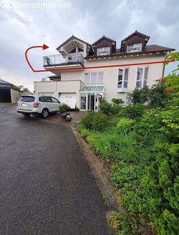 Attraktive 3-Zimmer DG-Wohnung im Landhausstil, mit Garten, Balkon,Garage, in begehrter Lage in Fischingen - Fischingen