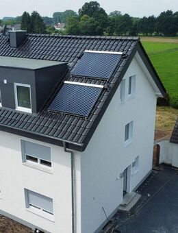 Erstbezug nach Kernsanierung, niedrigenergie 4-Zimmer-Erdgeschosswohnung mit Garten in Steinhagen - Steinhagen (Nordrhein-Westfalen)