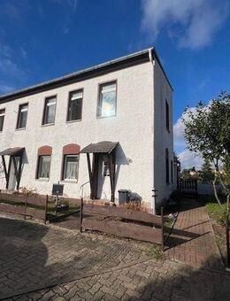 Teilvermietetes 3-Parteienhaus mit zusätzlichem Bauland - Britz