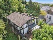 Exklusives Wohnen im Grünen: Traumhaftes Architektenhaus in besonderer naturnaher Lage - Zwingenberg (Hessen)