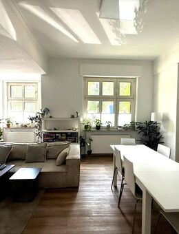 Stilvolle 3-Zimmer-Erdgeschosswohnung mit kleinem Garten - Wohnen mit historischem Charme - Krefeld
