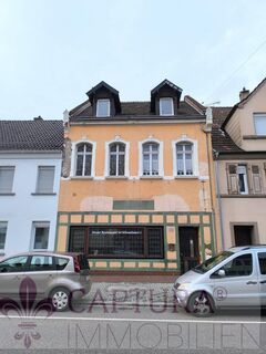 Charmante Investitionschance: Wohn- u. Geschäftshaus mit Potenzial in zentraler Lage von St. Ingbert