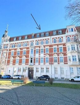 Barrierefreie Dachgeschosswohnung mit Fahrstuhl - Ideal für Senioren im Stadtzentrum - Zeitz
