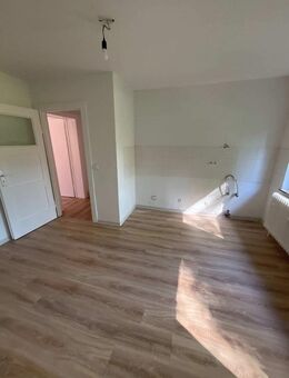 Helle 3-Zimmer-Wohnung mit großer Wohnküche in zentraler Lage von Salzgitter-Bad - Salzgitter