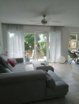 helle gepflegte 3 Zimmer Wohnung,EBK, Garten und TG-Stellplatz - Hattersheim (Main)