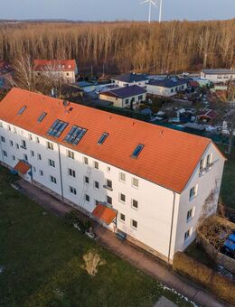 Sanierte 2-Raumwohnung in ruhiger Lage mit Einbauküche - Borna