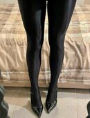 Schwarze Hochglanz Strumpfhose von Calzedonia Größe S/M zu verkaufen 🥰🤩 in 80331