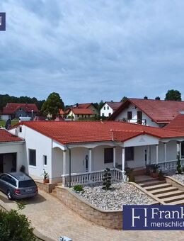 Bungalow mit Einliegerwohnung, Pool, Outdoorküche zwischen Falkenstein und Regensburg! - Rettenbach (Regierungsbezirk Oberpfalz)
