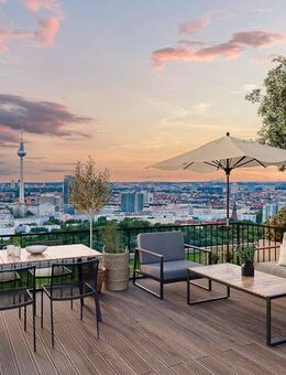 Über den Dächern von Friedrichshain: Exklusive 3-Zimmer-Dachgeschoss-Wohnung + mit Rooftop-Terrasse - Berlin