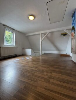 Platz für Ideen: Freistehendes Haus mit Terrasse - perfekt für Selbermacher - Albstadt