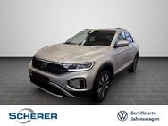 VW T-Roc, 1.5 TSI, Jahr 2023 - Wiesbaden