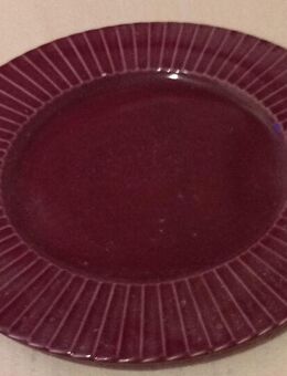 Salatteller in Rübenrot Italien 8,65" ohne Orig. Karton - Landau (Pfalz)