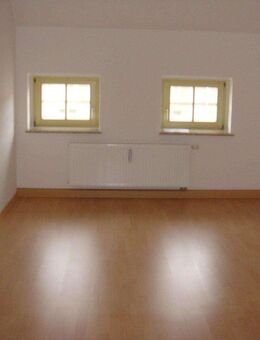 WOHNEN IM DG - / Schlafen zum Innenhof - sonniger Balkon - Chemnitz