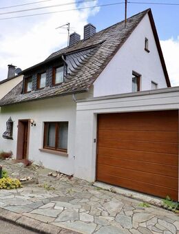 Ihr neues Zuhause mit Potenzial - freistehendes Einfamilienhaus in ruhiger Lage von Zell an der Mosel - Zell (Mosel)