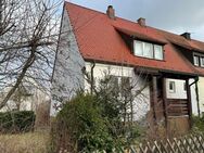 Schöne Lage! DHH zum Renovieren in Oberasbach / Haus verkaufen - Oberasbach