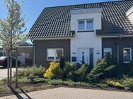 Doppelhaushälfte mit großem Carport und ausgebautem Spitzboden - Holdorf (Niedersachsen)