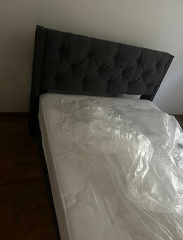 Bett mit Matratze und Lattenrost - Mommenheim