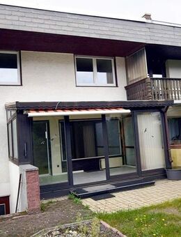 Platz für Ihre Familie: Modernisiertes 4-Zi-Reihenhaus mit Wintergarten, Garten und Garage - Hanau (Brüder-Grimm-Stadt)