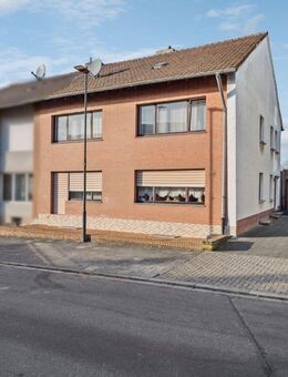 Zweifamilienhaus in zentraler Lage von Kerpen - ideal für Familien - Kerpen (Kolpingstadt)