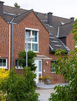 Modernes Reihenmittelhaus in 40667 Meerbusch-Büderich, Sackgasse, Spielstraße - Meerbusch