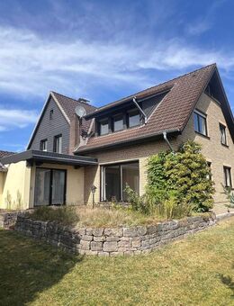 Ein Haus, viele Möglichkeiten - Großes Ein-/Zweifamilienhaus in Bielefeld-Ummeln - Bielefeld